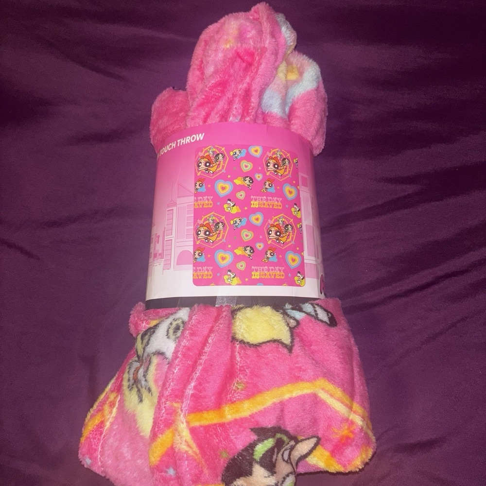 NEW THE POWERPUFF GIRLS Pink Throw Blanket 40"X50" Bubbles Blossom Buttercup